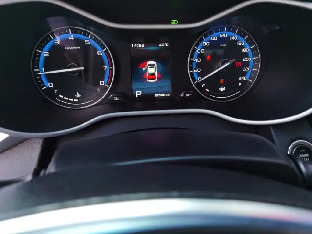 Geely Emgrand — миниатюра 12