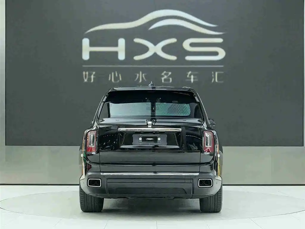 Rolls-Royce Cullinan 2018 мест