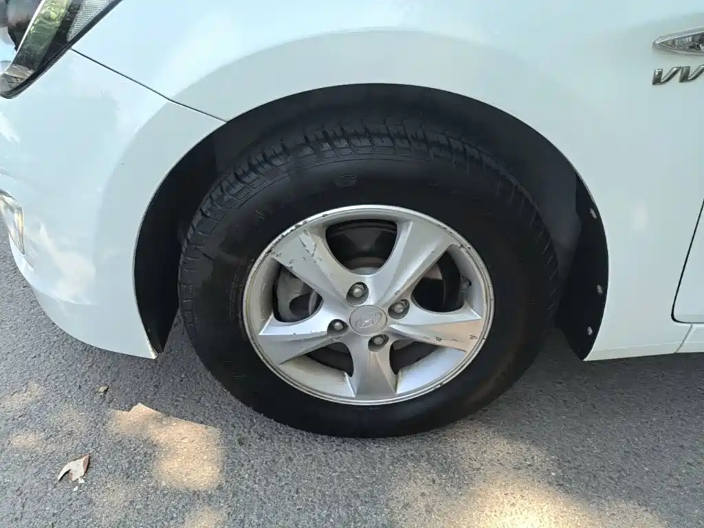 Hyundai Verna — миниатюра 23