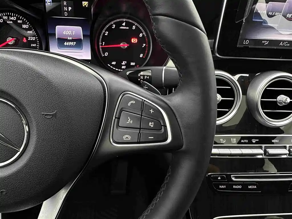 Mercedes-Benz GLC — миниатюра 24