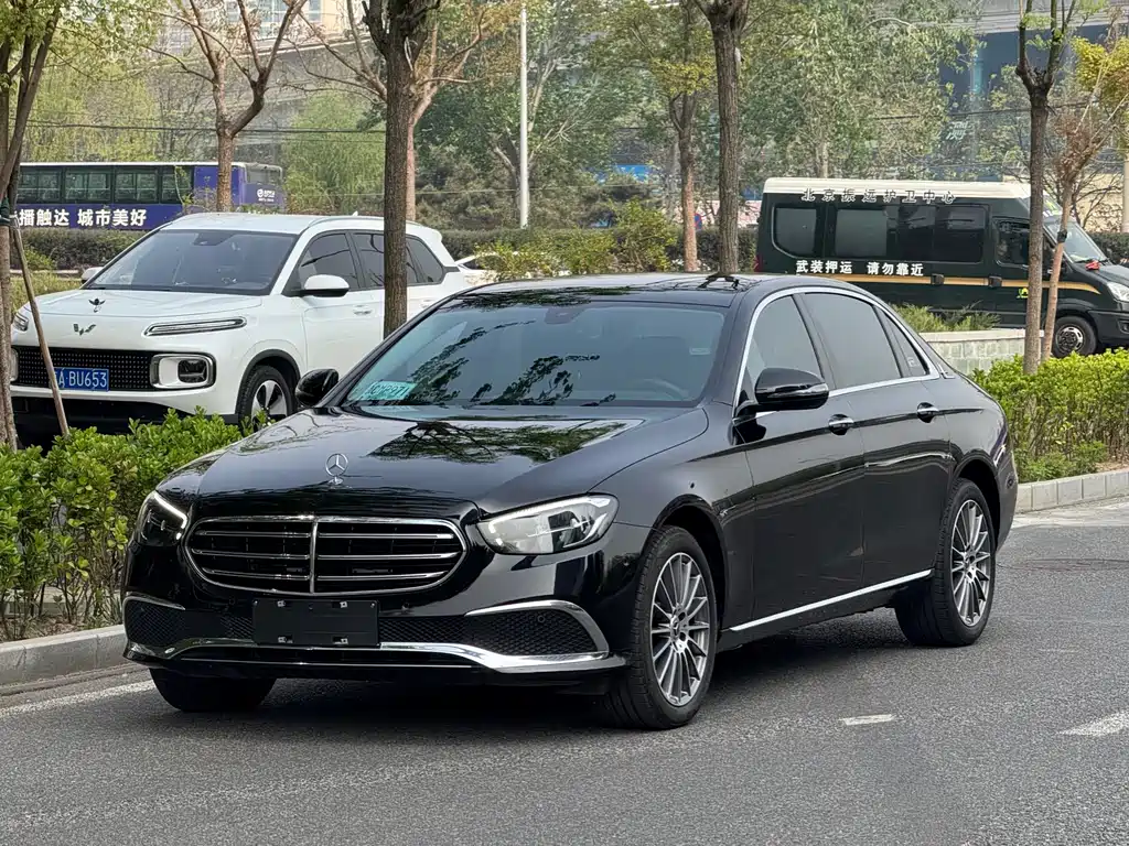 Mercedes-Benz E-Class 2021