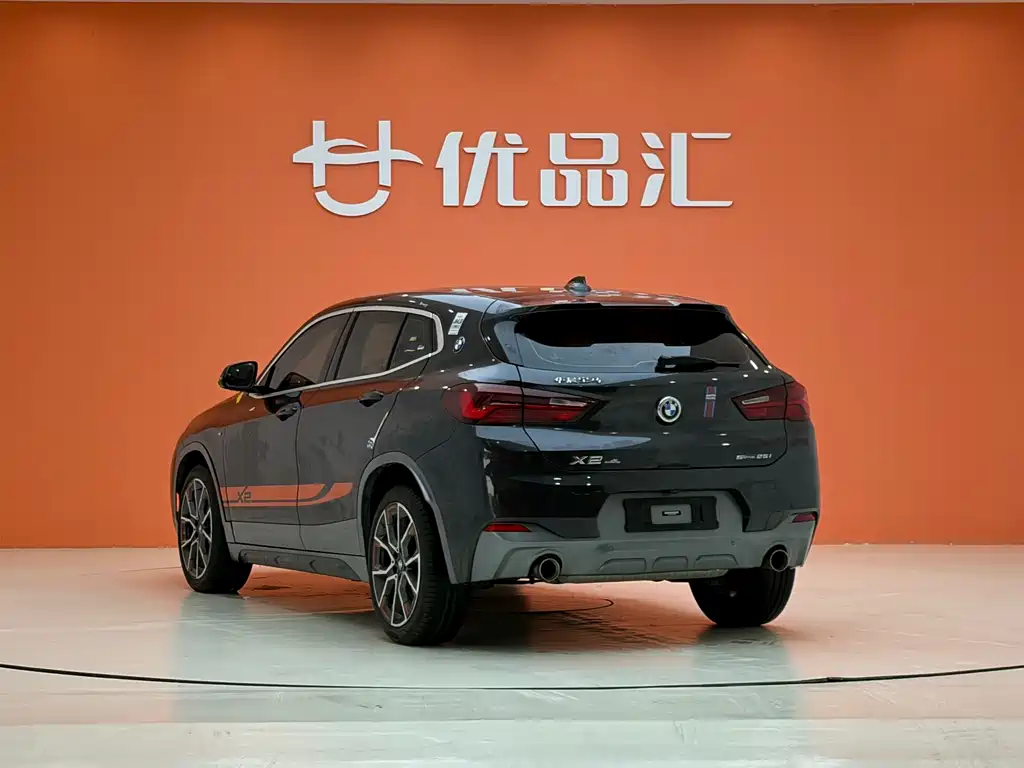 BMW X2 2021 sDrive25i