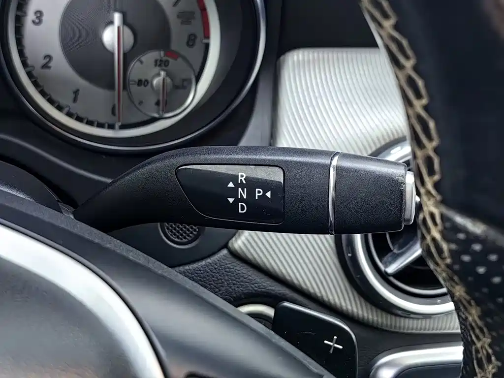 Mercedes-Benz GLA — миниатюра 13