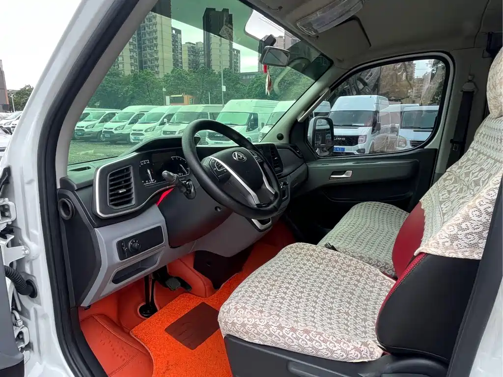 MAXUS V80 — миниатюра 7