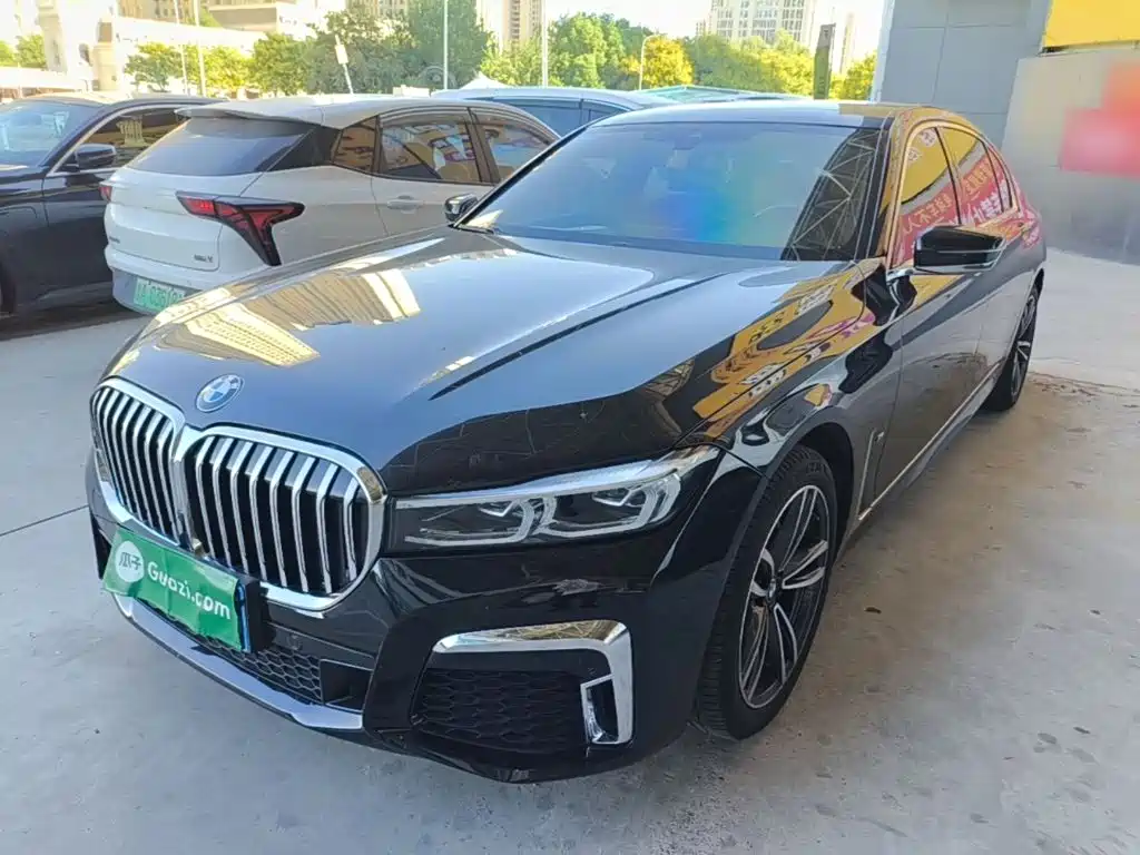 BMW 7 Series — миниатюра 2