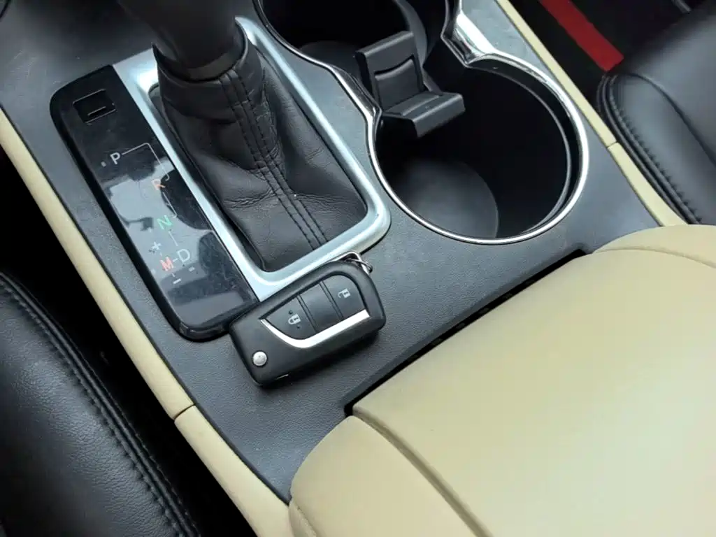 Toyota Highlander — миниатюра 9