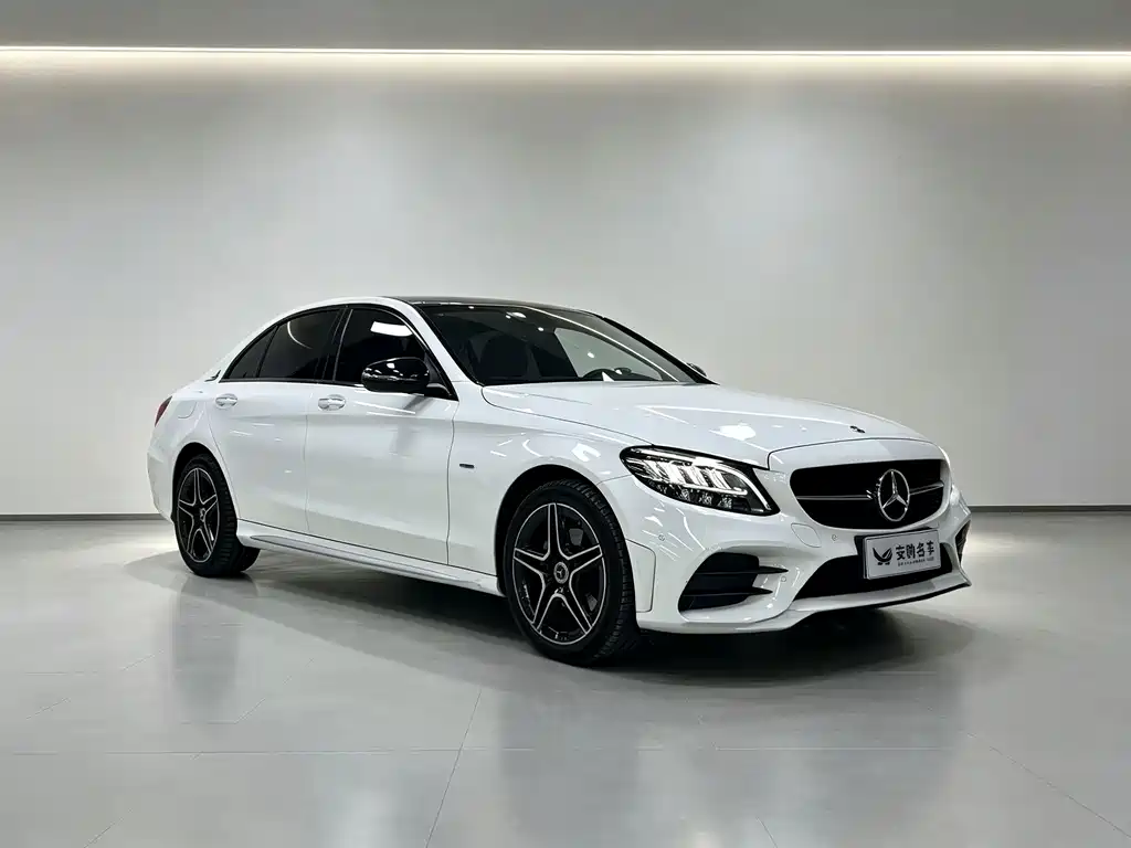 Mercedes-Benz C-Class — миниатюра 3