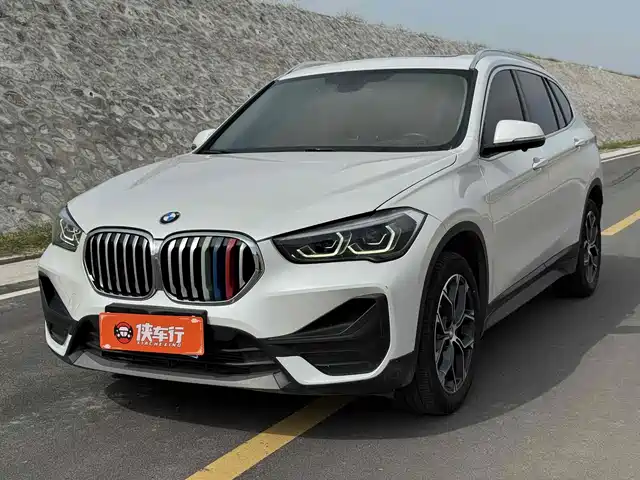 BMW  X1 2021