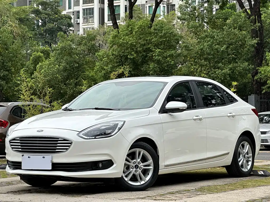 Ford Escort 2021