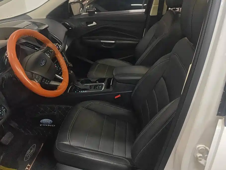 Ford Kuga — миниатюра 9