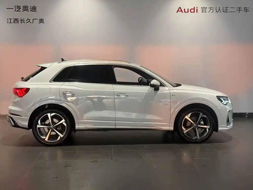 Audi Q3 — миниатюра 5