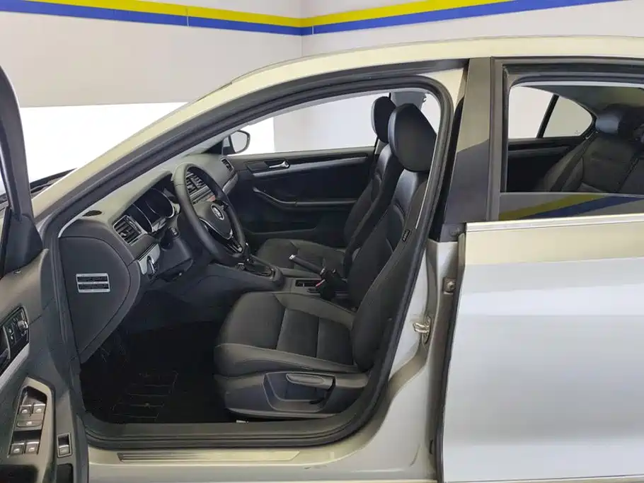 Volkswagen Sagitar — миниатюра 9