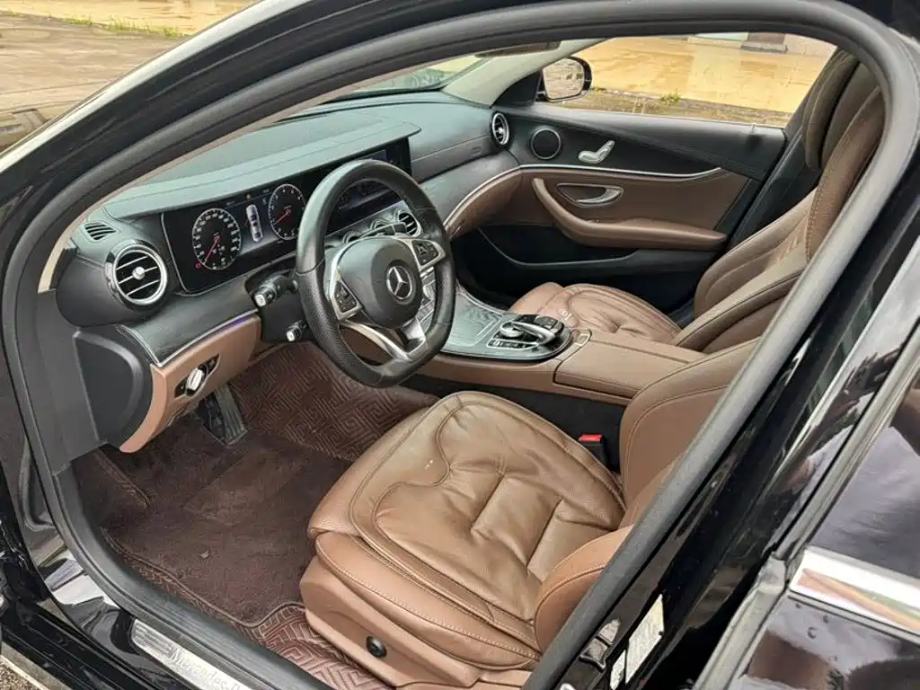 Mercedes-Benz E-Class — миниатюра 3