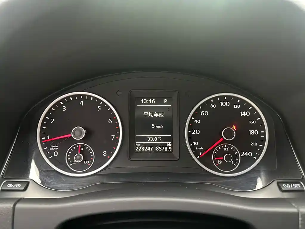 Volkswagen Tiguan — миниатюра 16