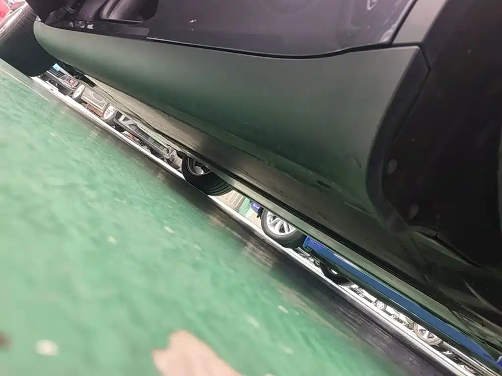 Tesla Model Y — миниатюра 22