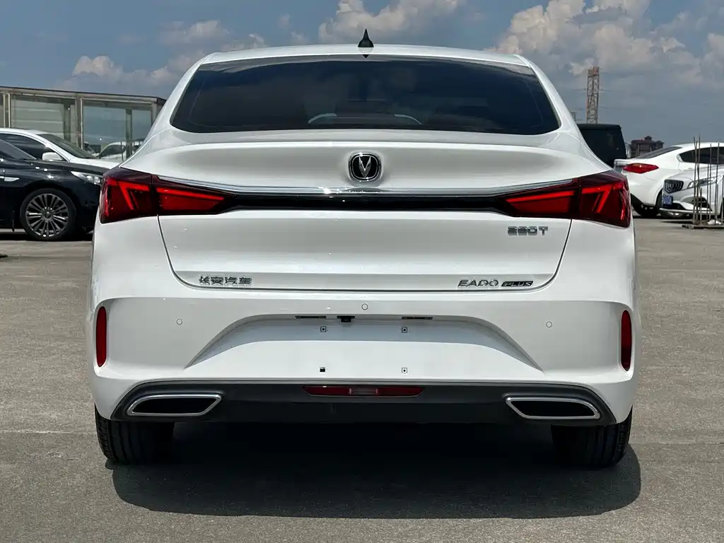 Changan Eado — миниатюра 5