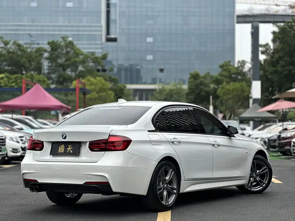 BMW 3 Series — миниатюра 3