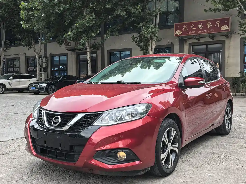 Nissan Tiida — миниатюра 3