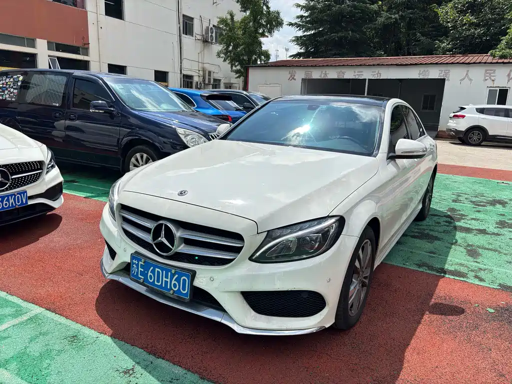 Mercedes-Benz C-Class — миниатюра 2