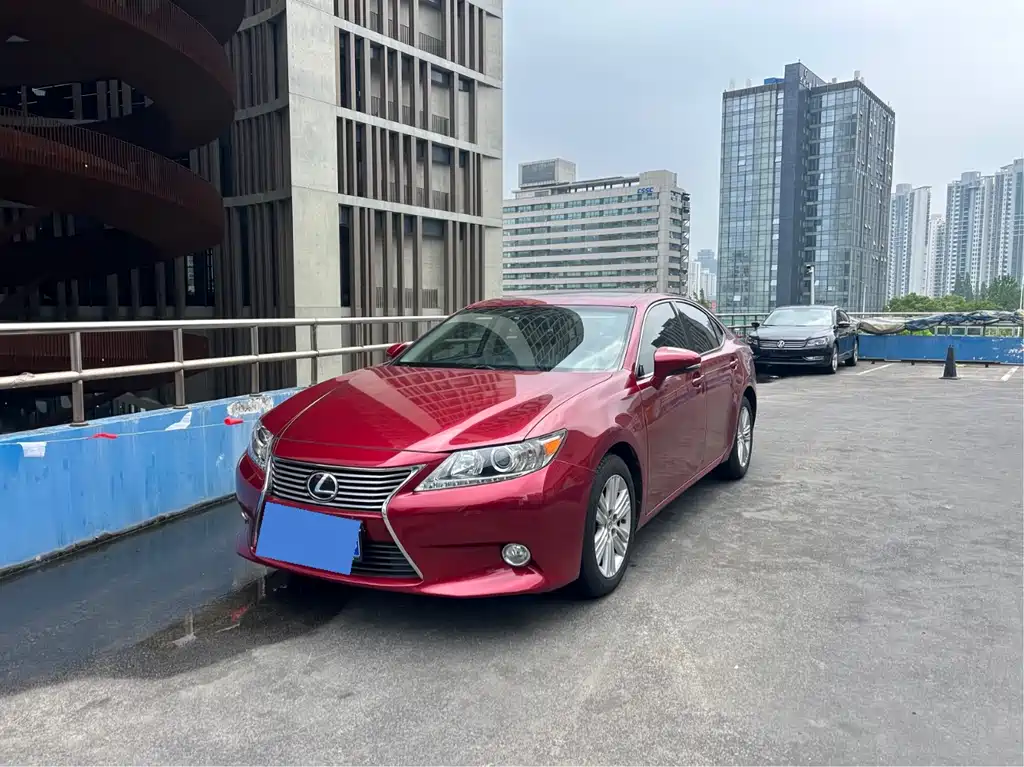 Lexus ES 2013