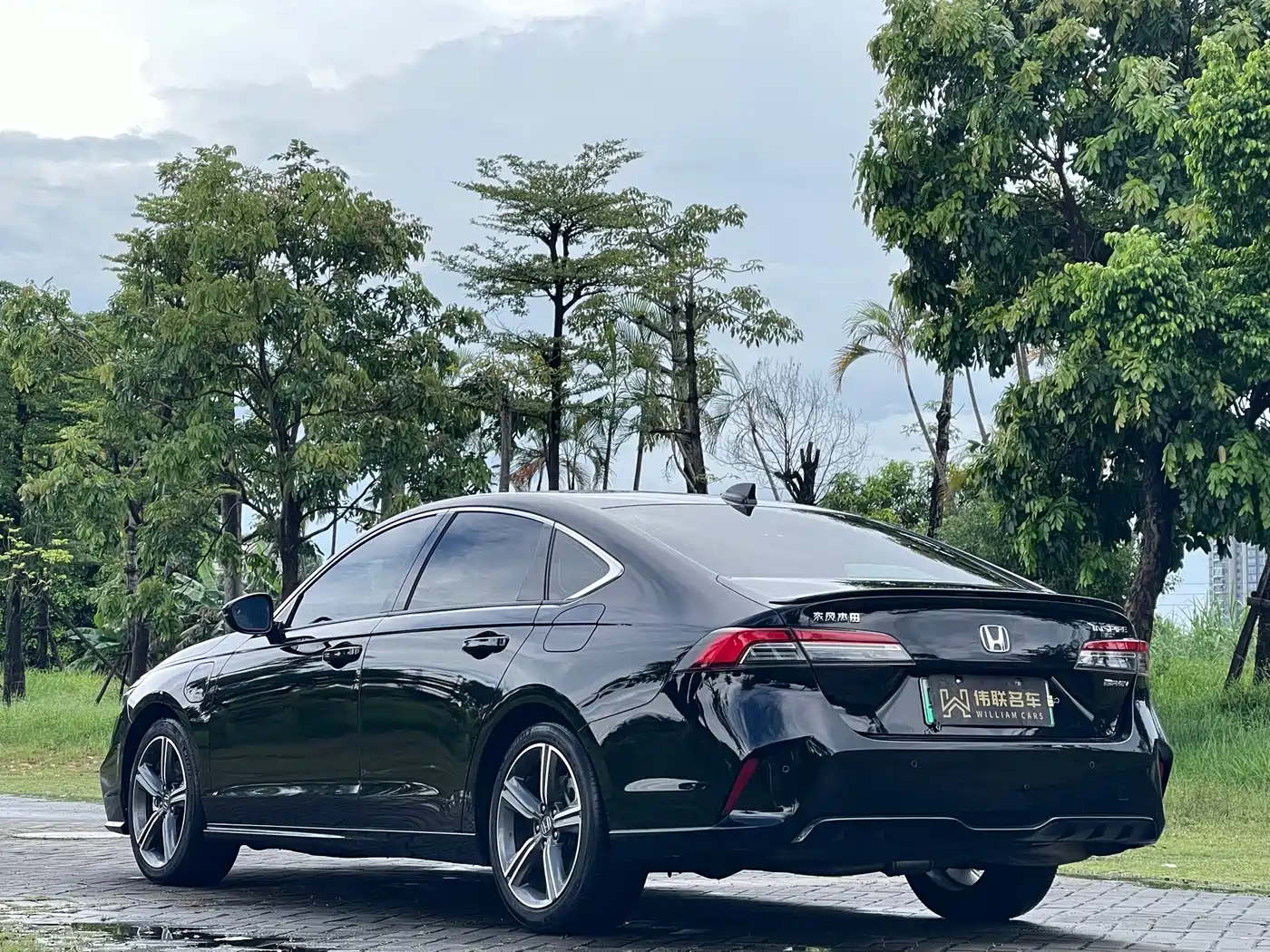 Honda Inspire