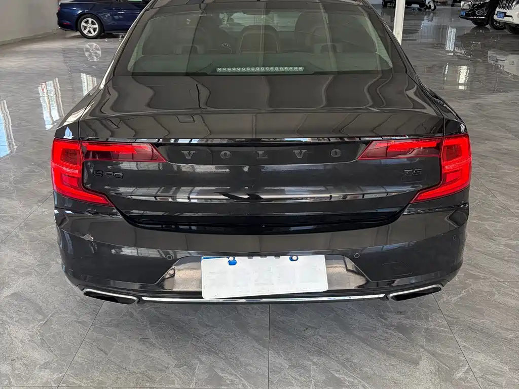 Volvo S90 — миниатюра 4
