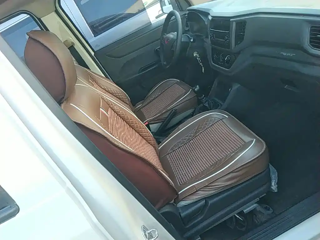 Wuling Hongguang V — миниатюра 25