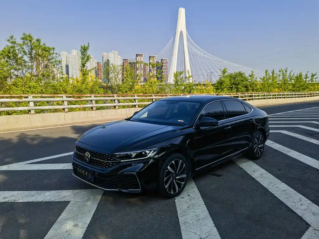 Volkswagen Passat 2022