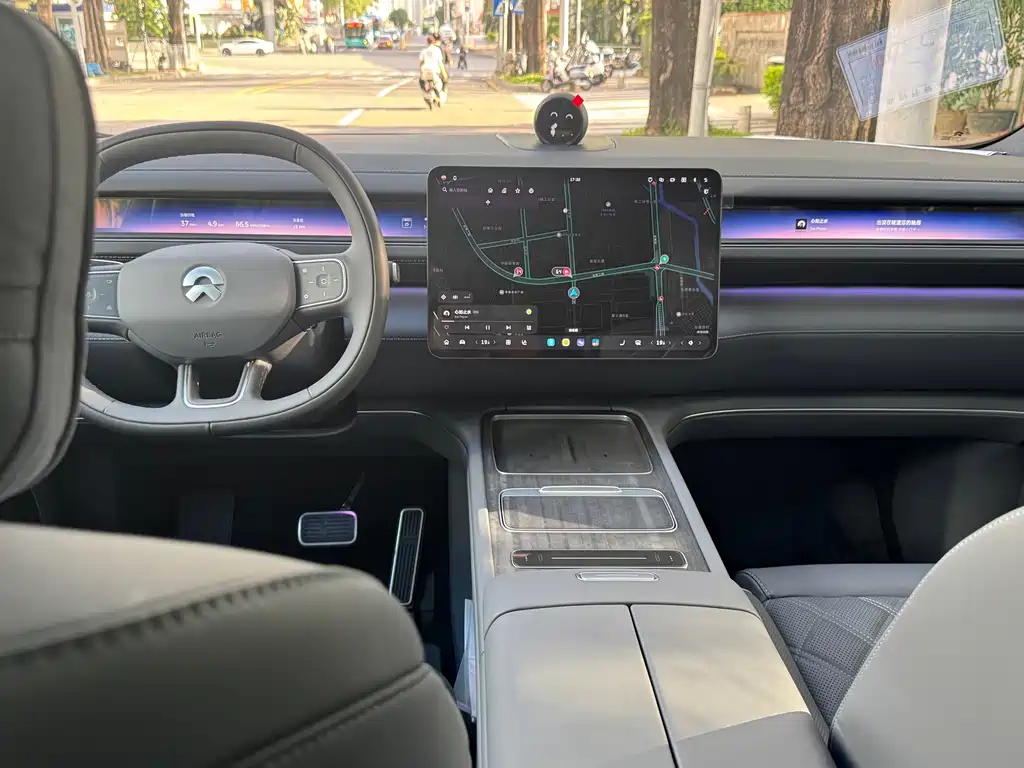 NIO ES8 2026 мест Executive Luxury