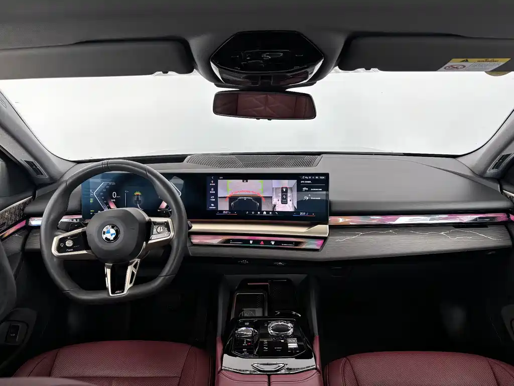 BMW 5 Series — миниатюра 14