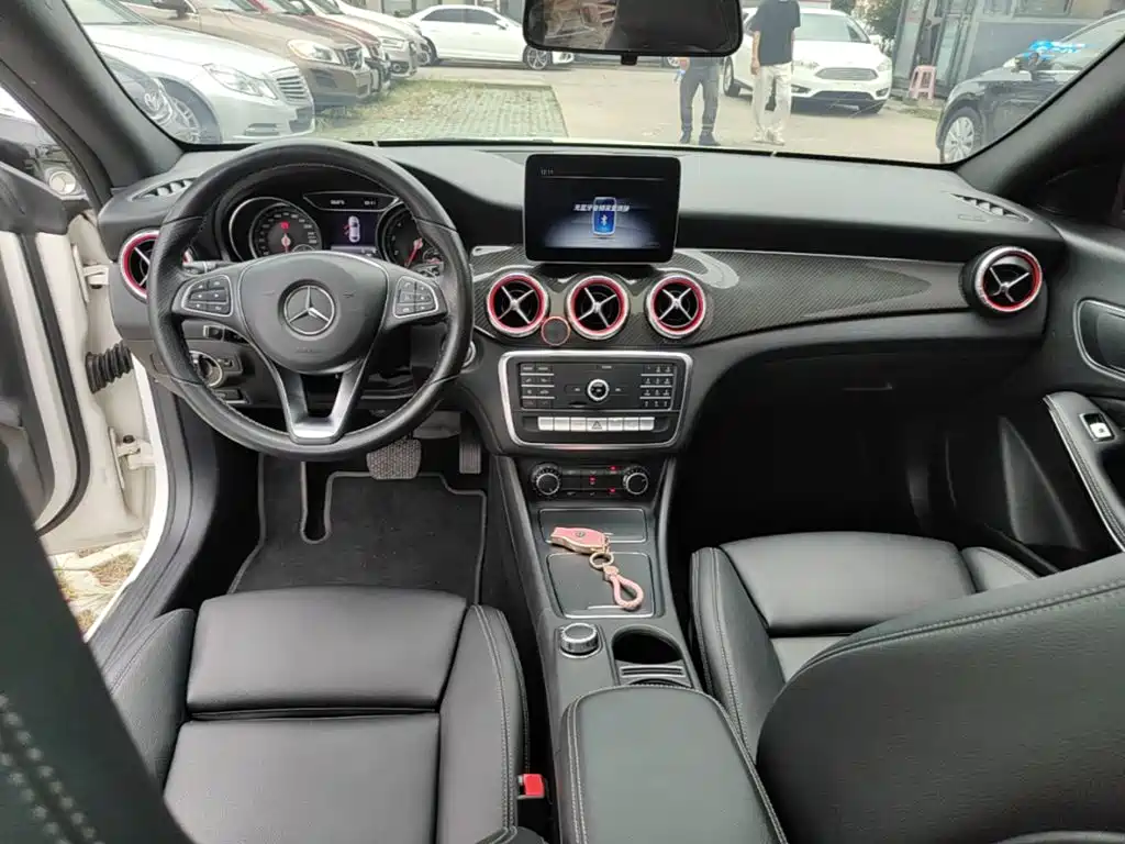 Mercedes-Benz CLA (Import) — миниатюра 10