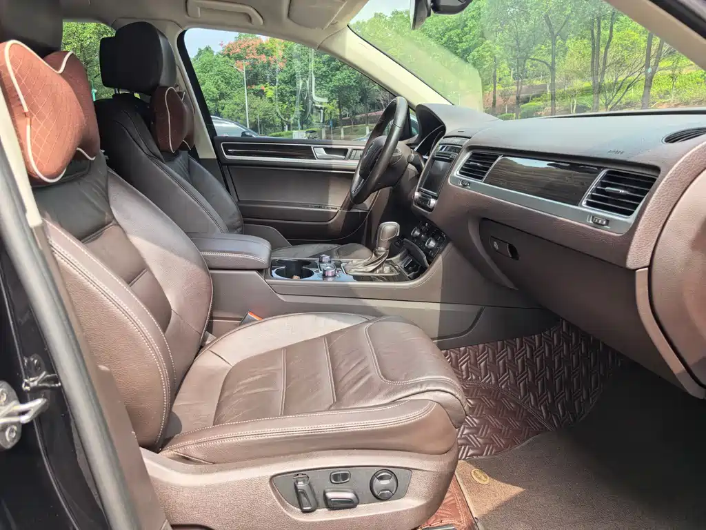 Volkswagen Touareg — миниатюра 13