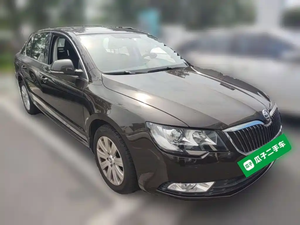 Skoda Superb — миниатюра 6