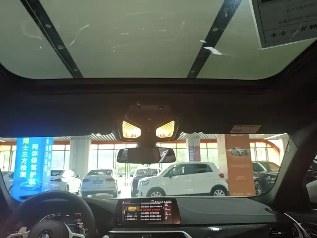 BMW 5 Series — миниатюра 18
