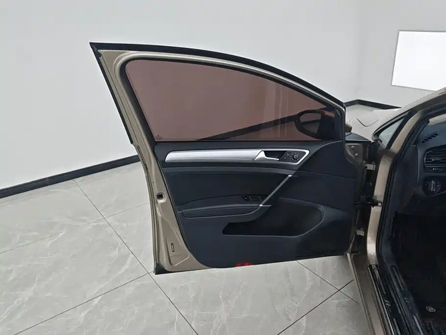 Volkswagen Golf — миниатюра 7