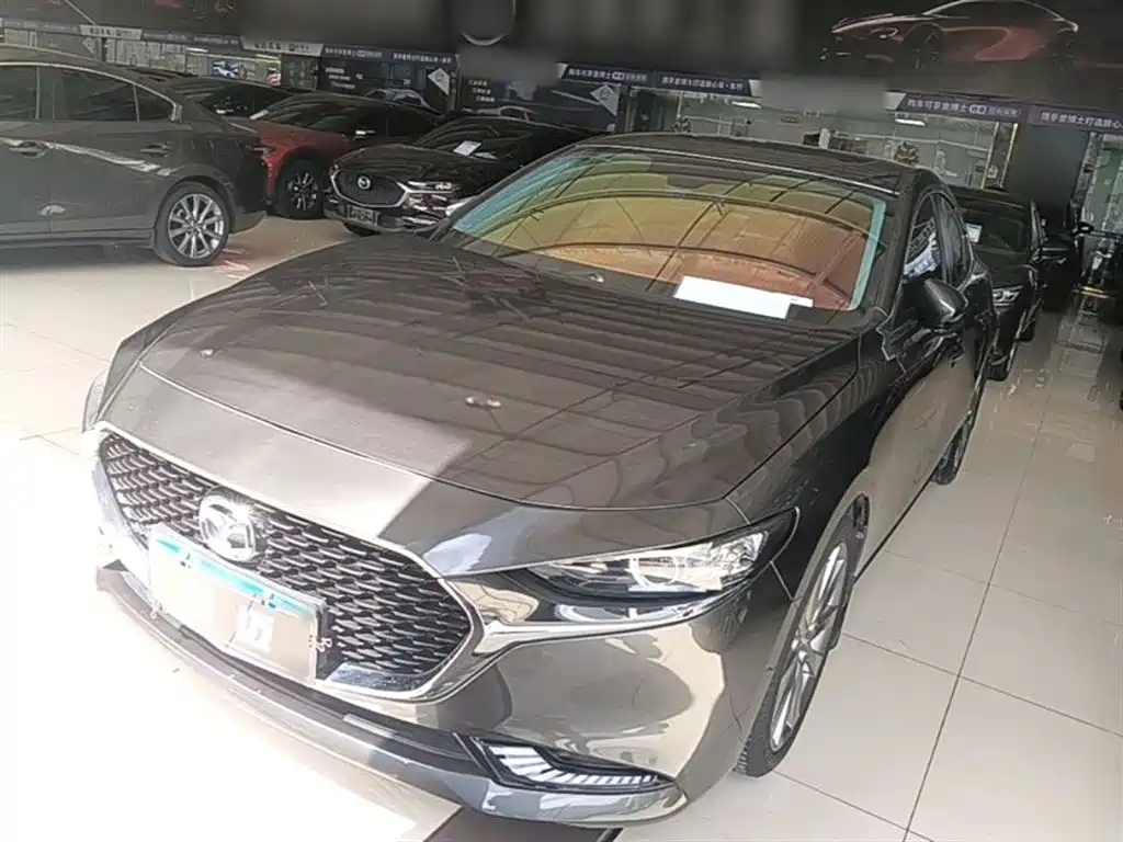Mazda 3 Axela 2022