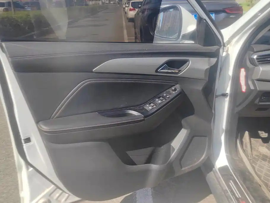 BAIC X3 — миниатюра 7