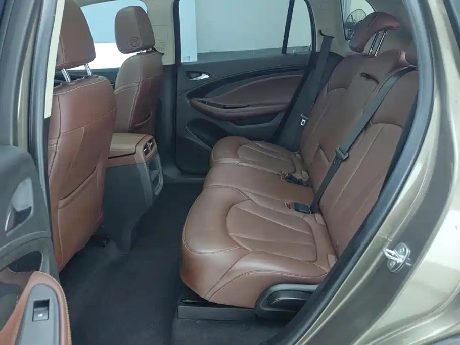 Buick Envision Plus — миниатюра 11