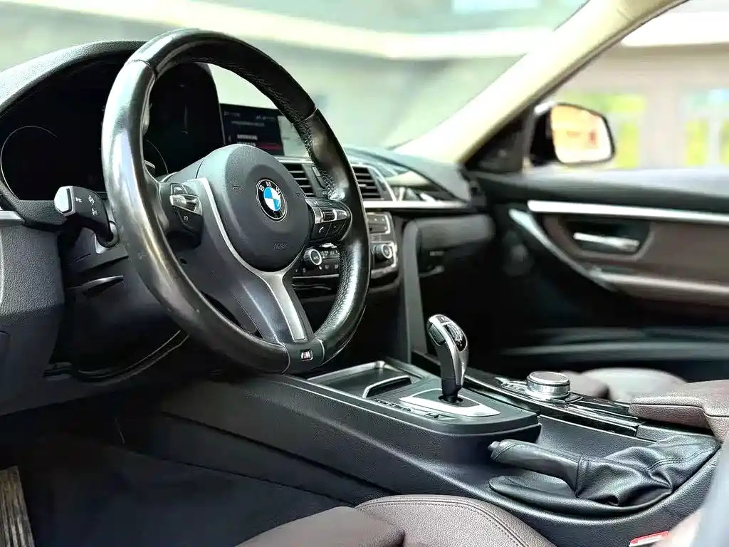 BMW 3 Series — миниатюра 4