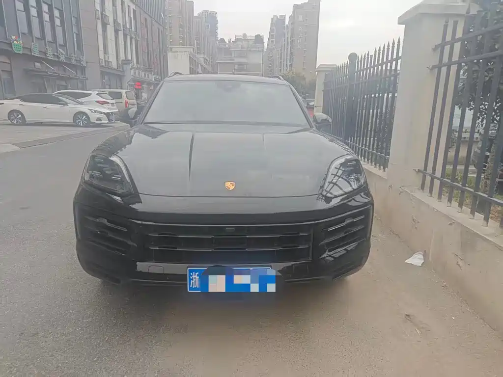 Porsche Cayenne — миниатюра 2