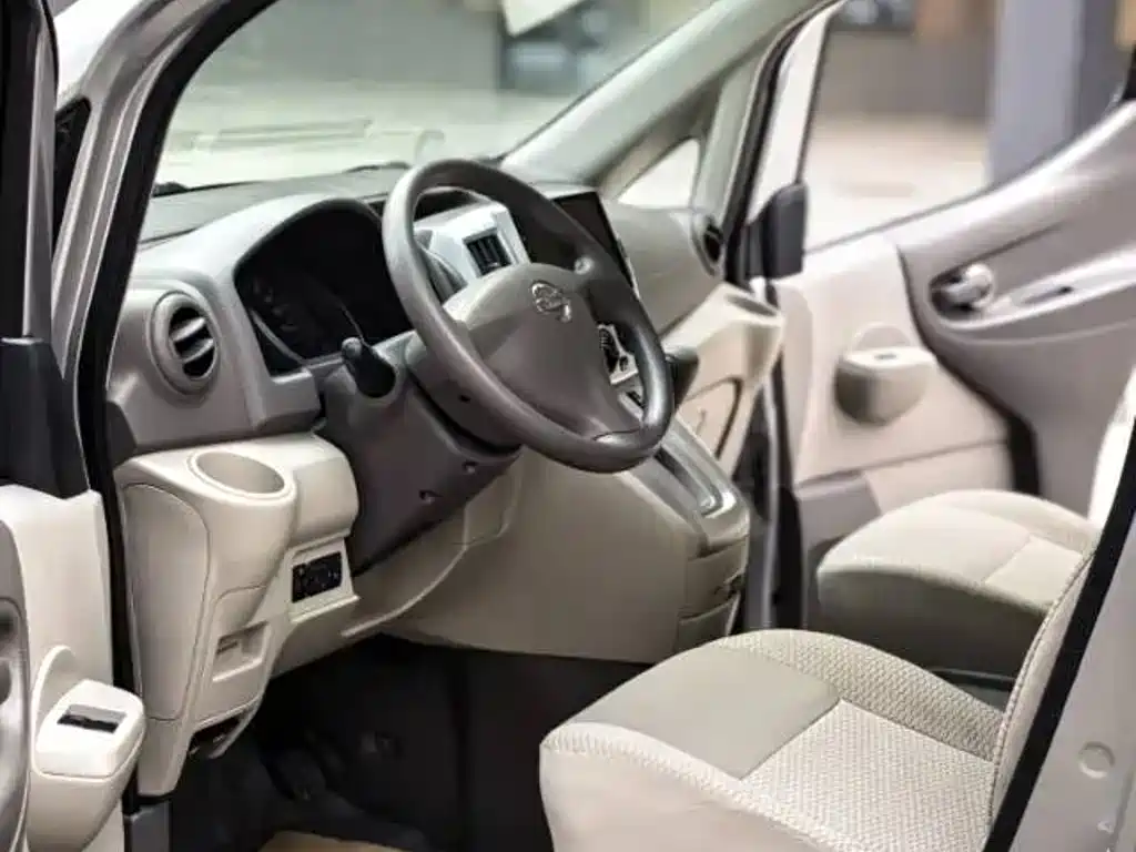 Nissan NV200 — миниатюра 5