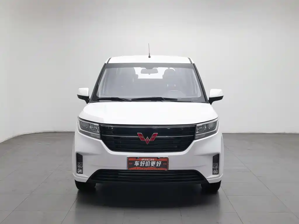 Wuling Hongguang PLUS — миниатюра 3