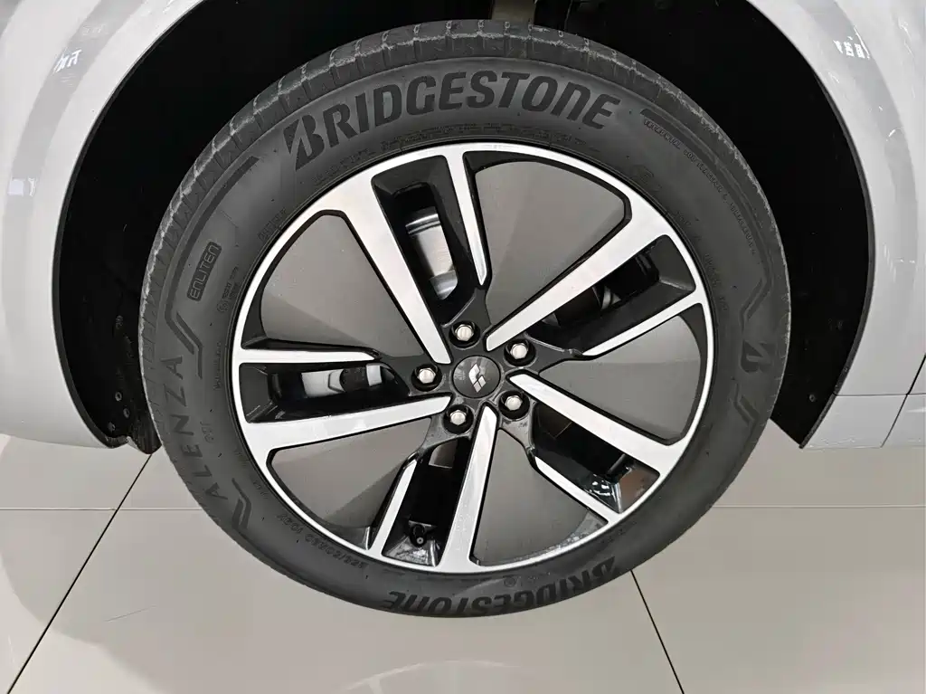 Li Auto Li L6 — миниатюра 15