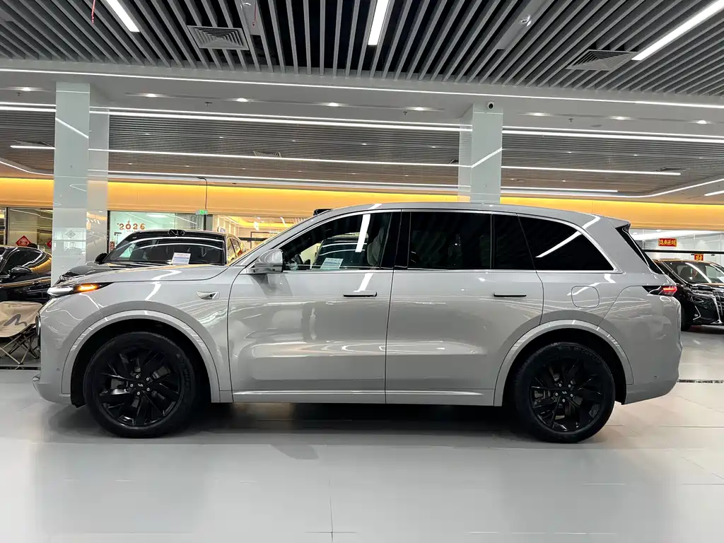 Li Auto Li L8 — миниатюра 3