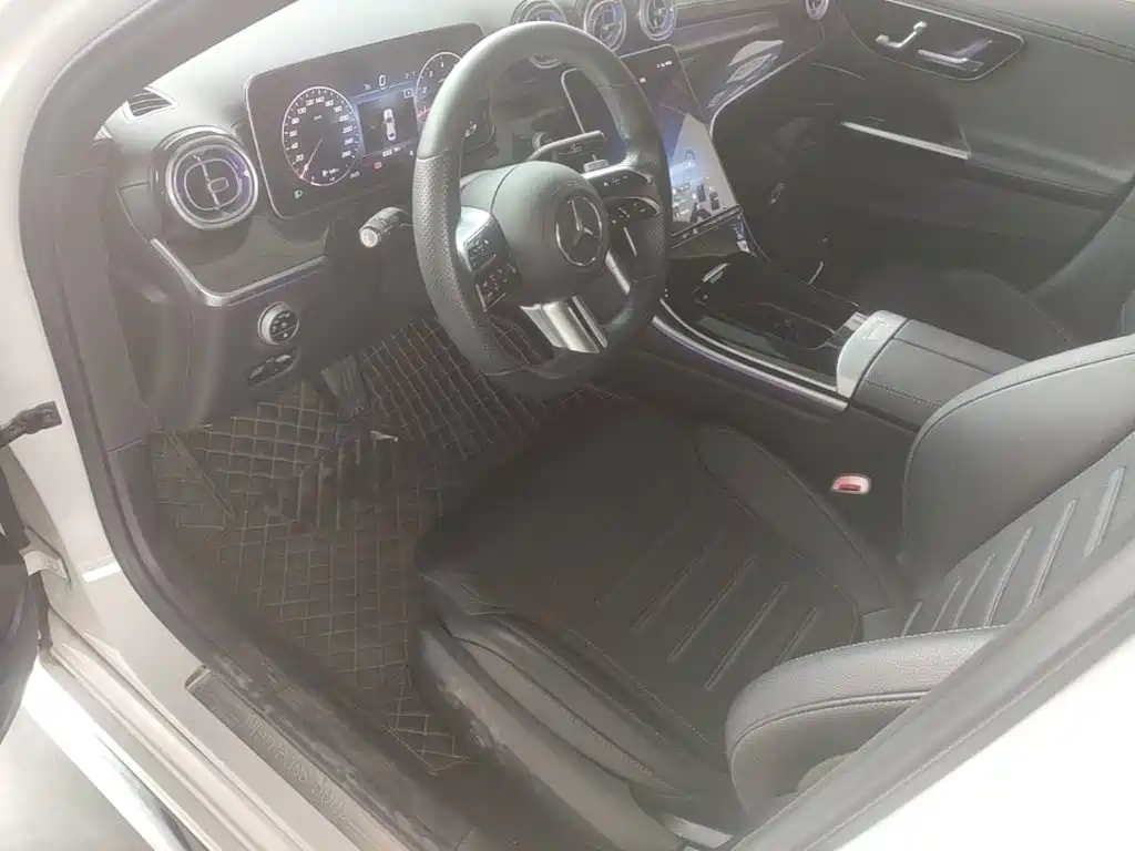 Mercedes-Benz C-Class — миниатюра 15