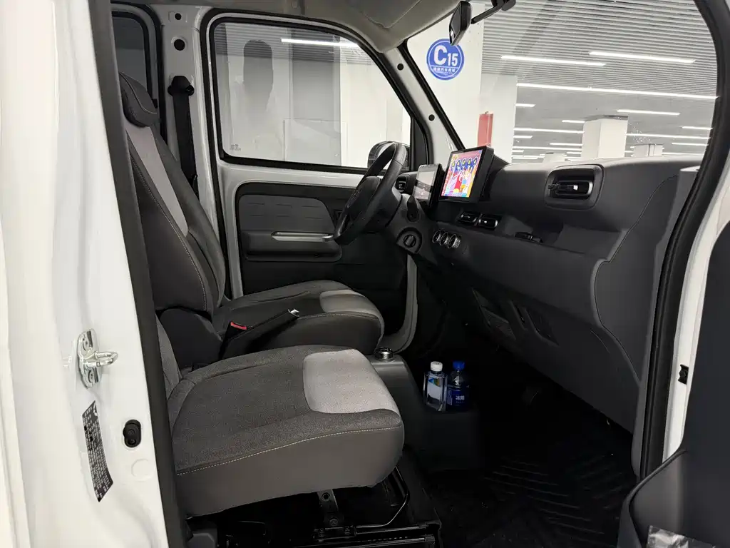 Wuling Zhiguang EV — миниатюра 13