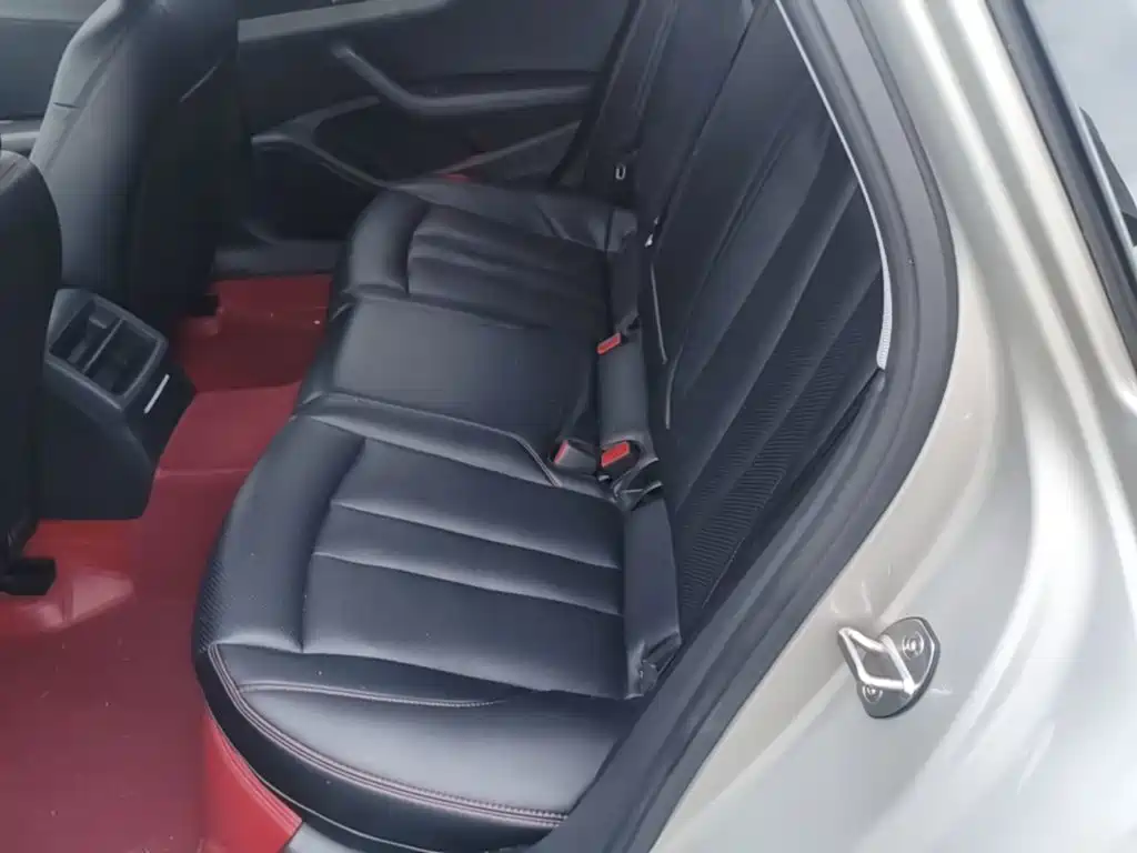 Audi A4L — миниатюра 17