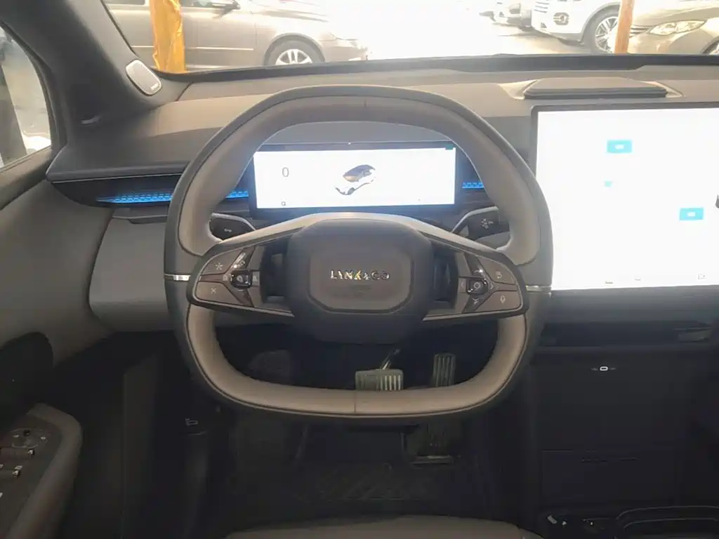Lynk & Co Z20 — миниатюра 11