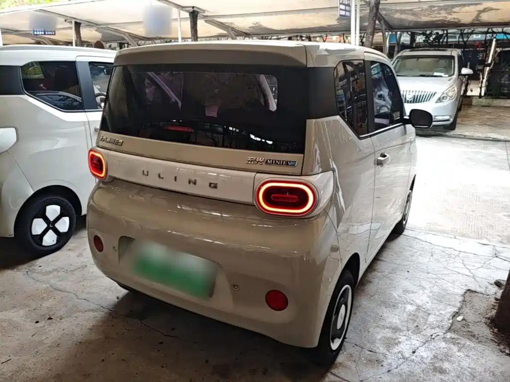 Wuling MINIEV — миниатюра 7