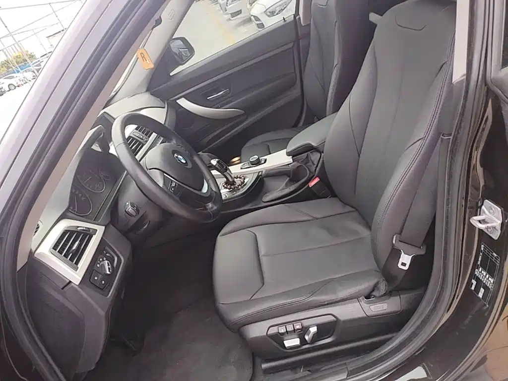 BMW 3 Series GT — миниатюра 15